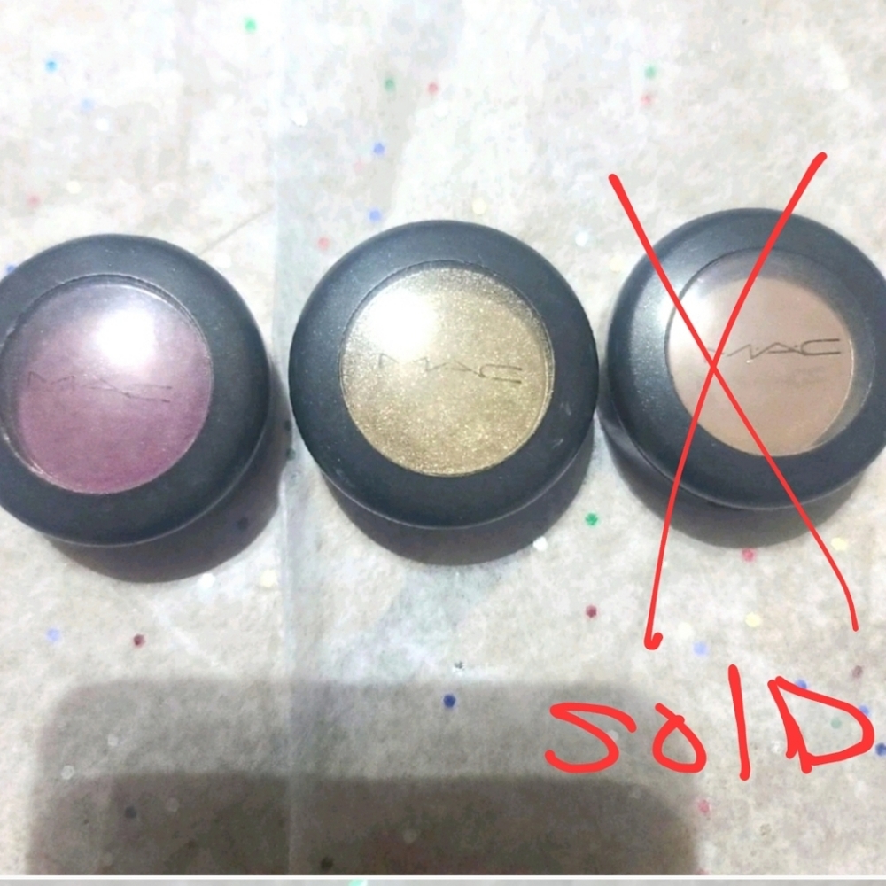 Mac eyeshadow
